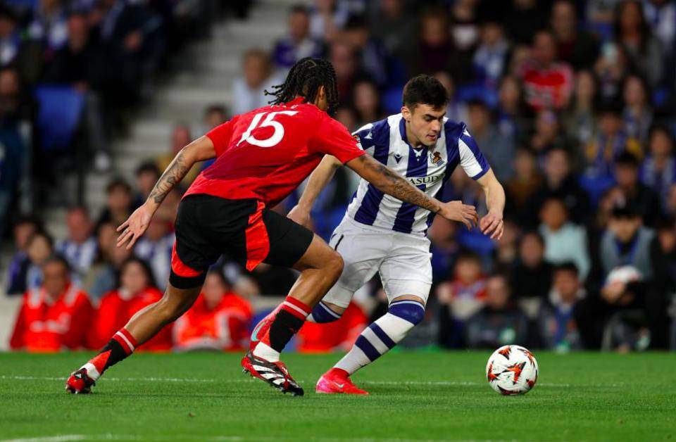 曼联遭遇重大落后,冠军希望渺茫!的简单介绍 曼联遭遇重大落后,冠军希望渺茫!的简单介绍