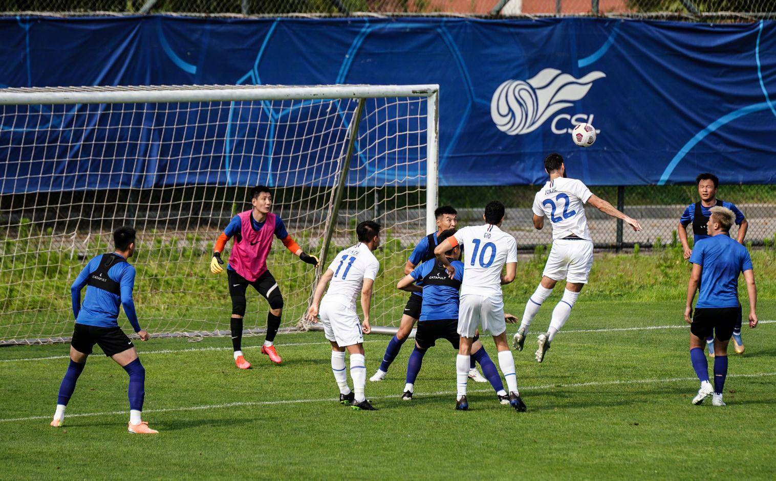 上海申花扼杀河南建业连胜势头稳居前列的简单介绍 上海申花扼杀河南建业连胜势头稳居前列的简单介绍