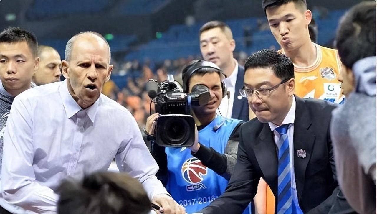 上海男篮再遭失利，主帅发表战术调整计划的简单介绍