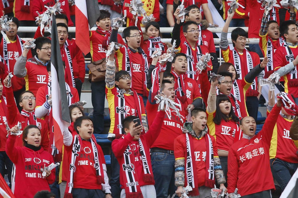 拜仁慕尼黑队长表现出色，为球队赢得胜利的简单介绍