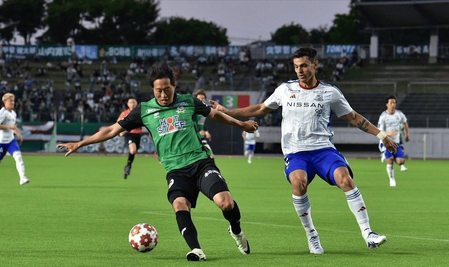 广岛三箭球队备战亚冠，雄心勃发的简单介绍