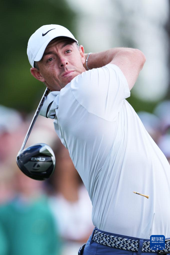 爱尔兰高尔夫选手低调夺冠，耀眼表现的简单介绍