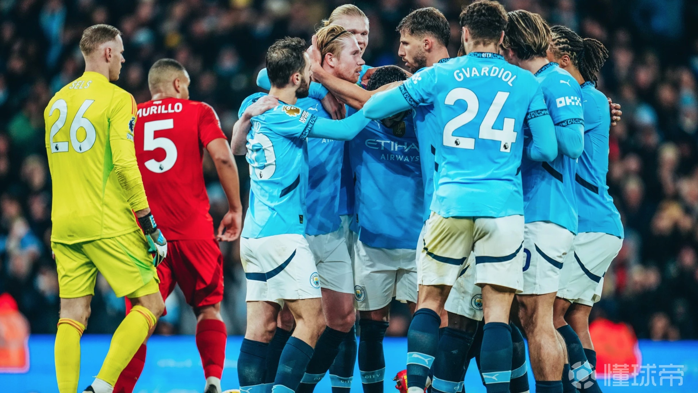 曼城蓝军联赛处于领先地位