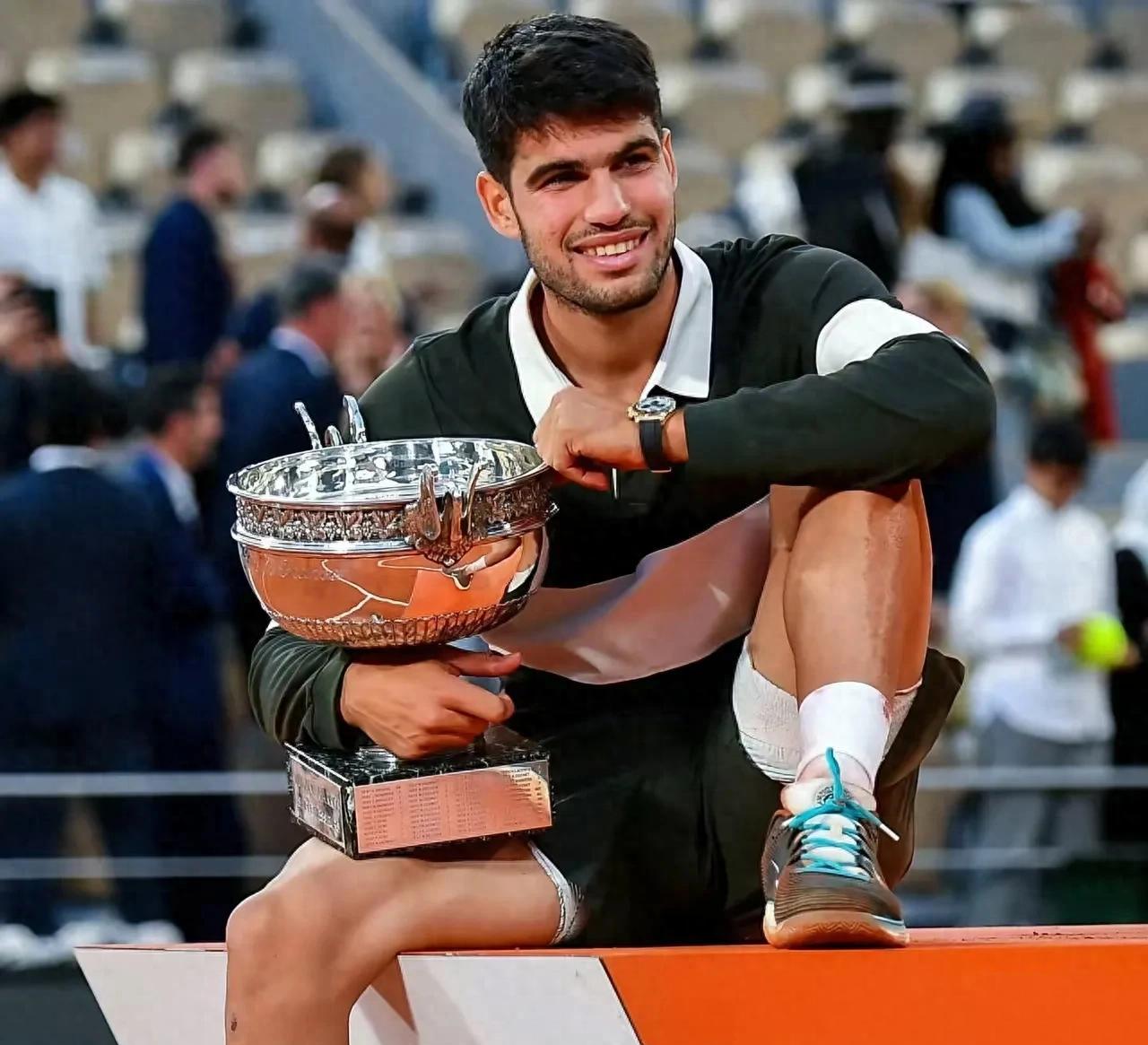 蒙特卡洛大师赛力克年终总决赛，阿尔卡拉斯点燃赛场