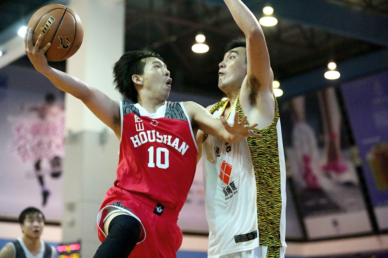 拉沃尔杯力克年终总决赛，鲁德扛起全队