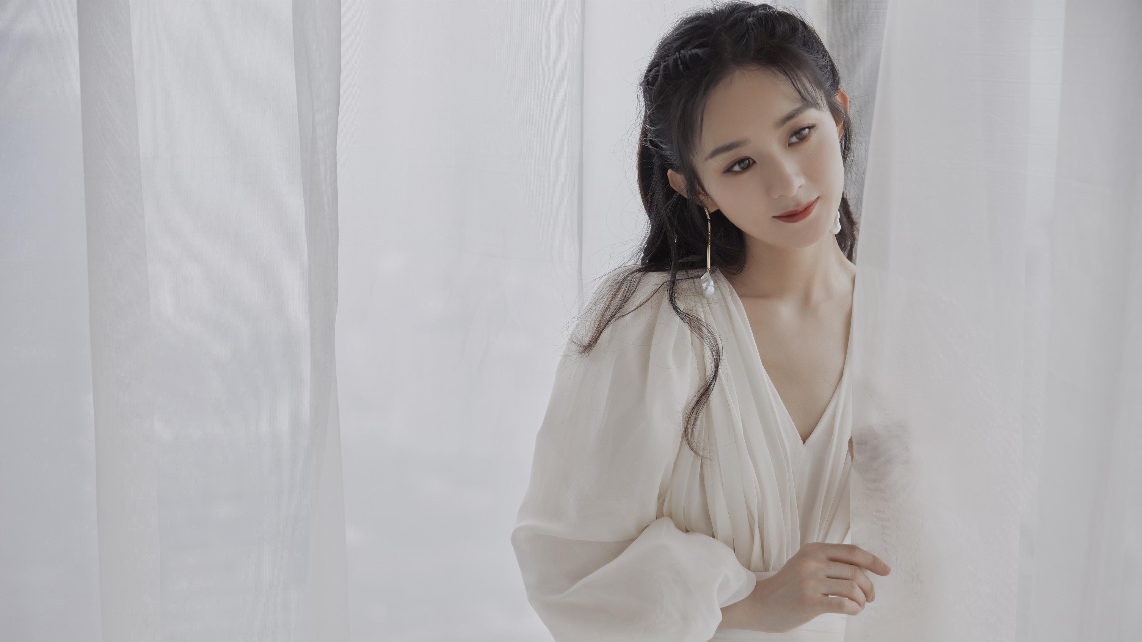 亚洲箭头刺破银河，孤独王座上的姆巴佩，足球的终极答案不在个人英雄主义