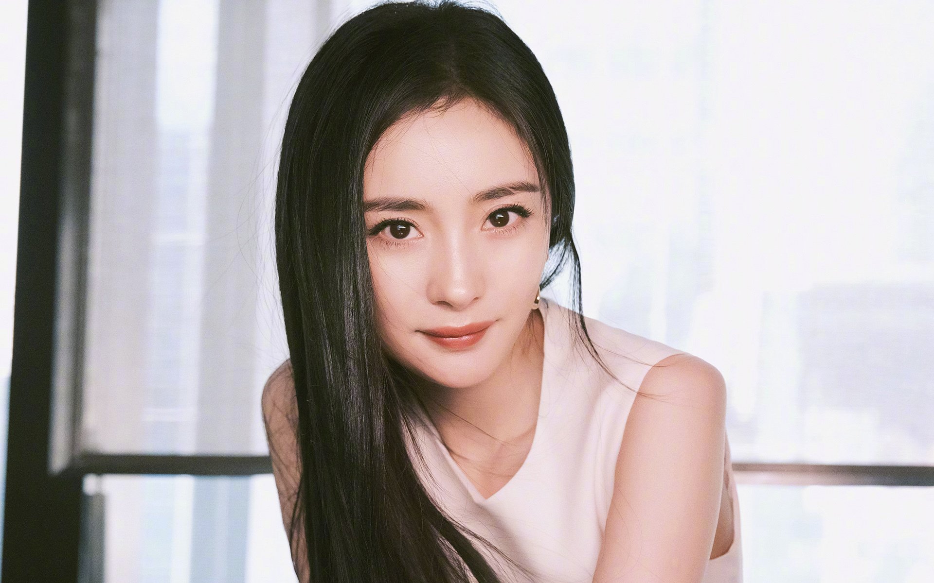 比利时决胜局力克拉齐奥，李刚仁关键先生闪耀欧洲之夜