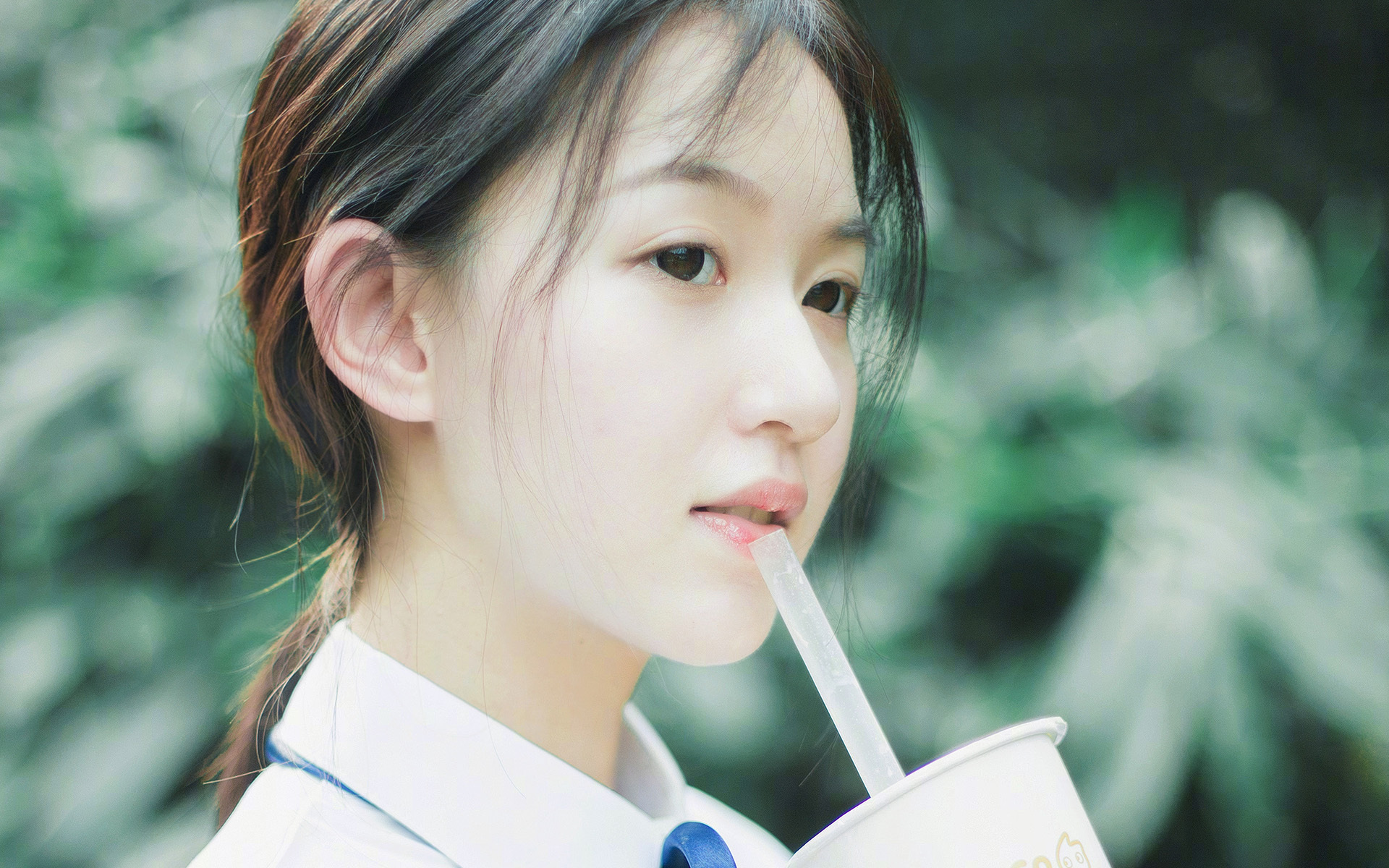 神准霍勒迪引领狂潮，勇士一波流带走公牛终结客场连败