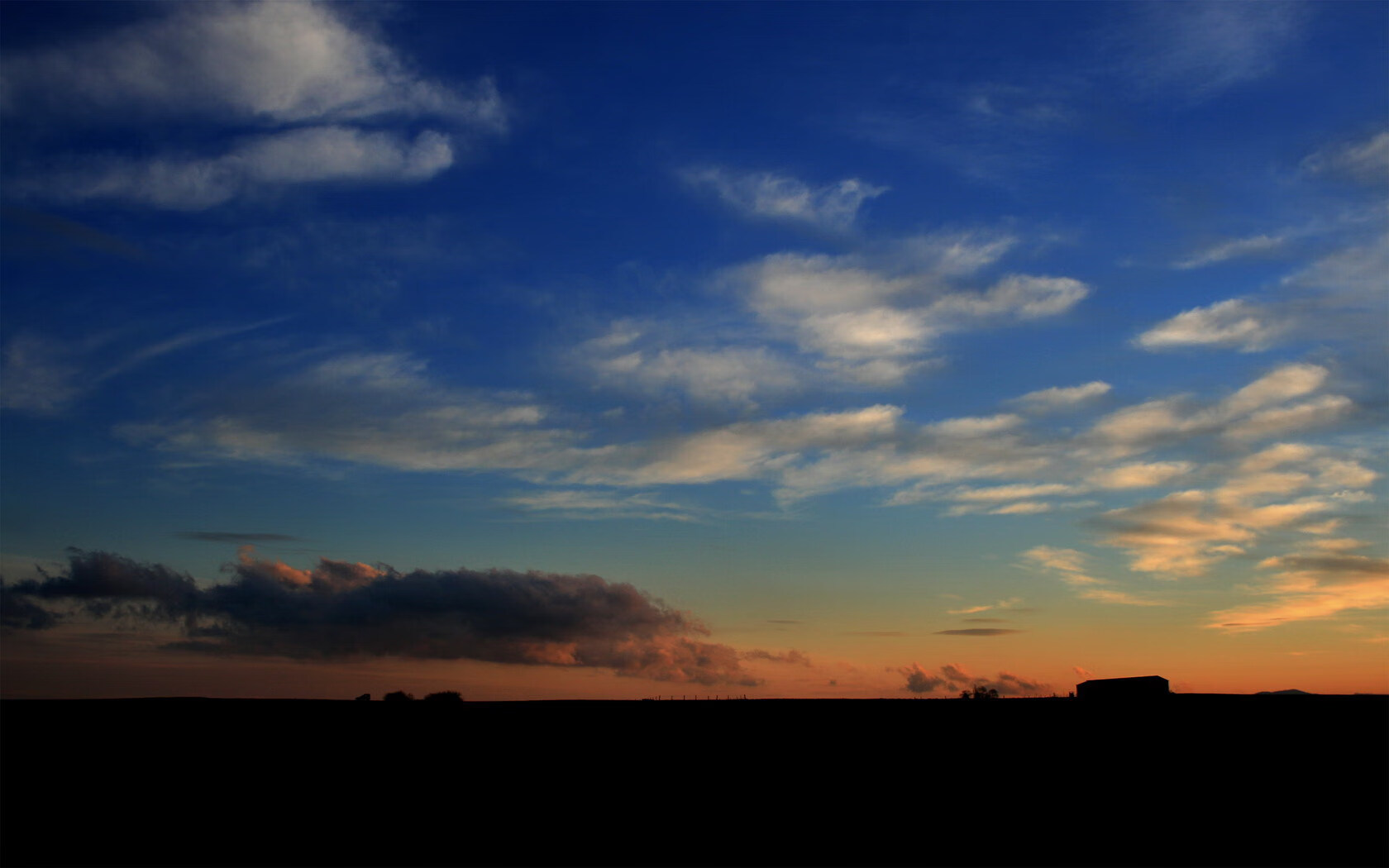 世俱杯赛程-那不勒斯的落日，曼城的雨夜，阿森纳的重生，争冠终局前的三重奏