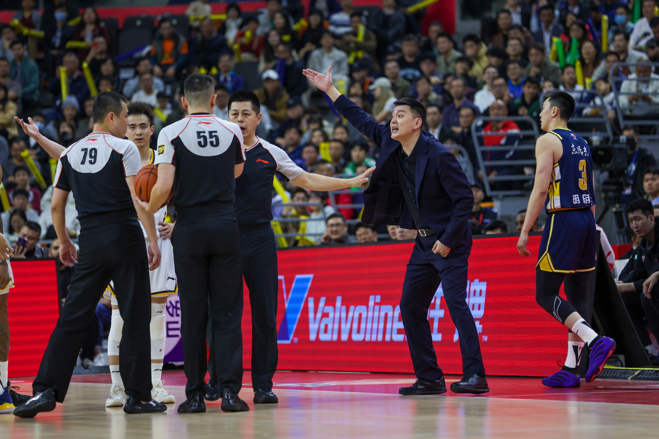 广厦队末节带走奇才,小贾伦在季后赛抢七接管比赛 广厦队末节带走奇才,小贾伦在季后赛抢七接管比赛