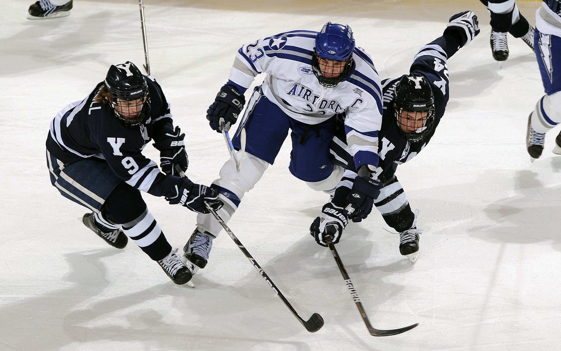 沸腾双城夜，里昂的冷刃与孙兴慜的热血，何为真正的接管者？
